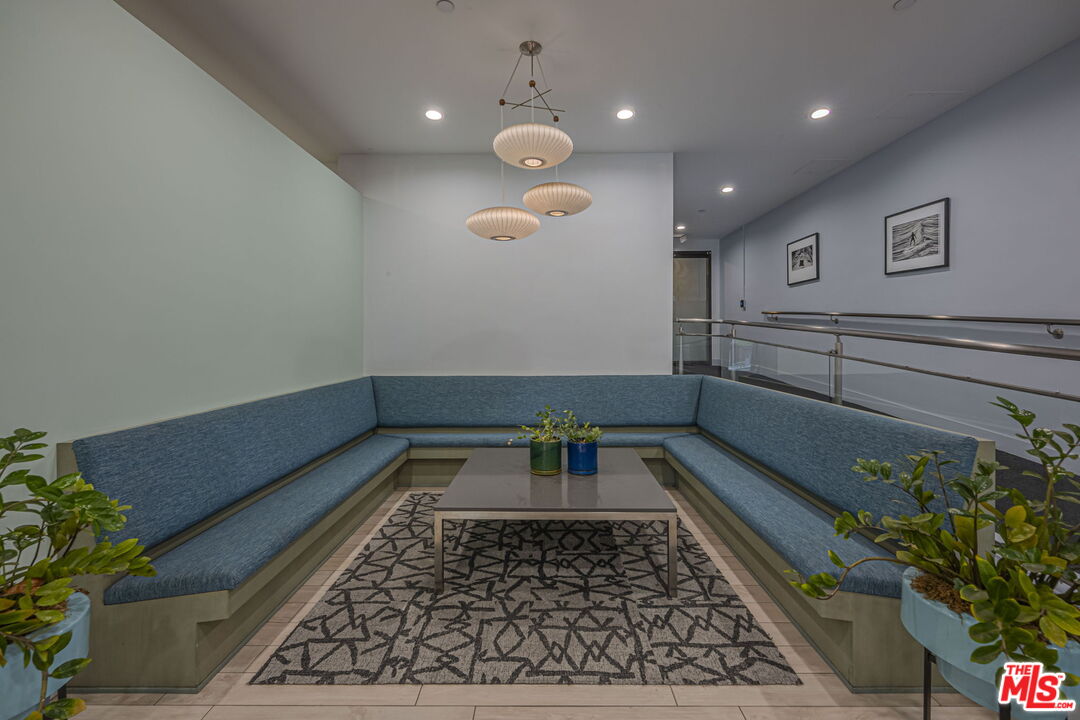 2960 Neilson Way Unit: 404