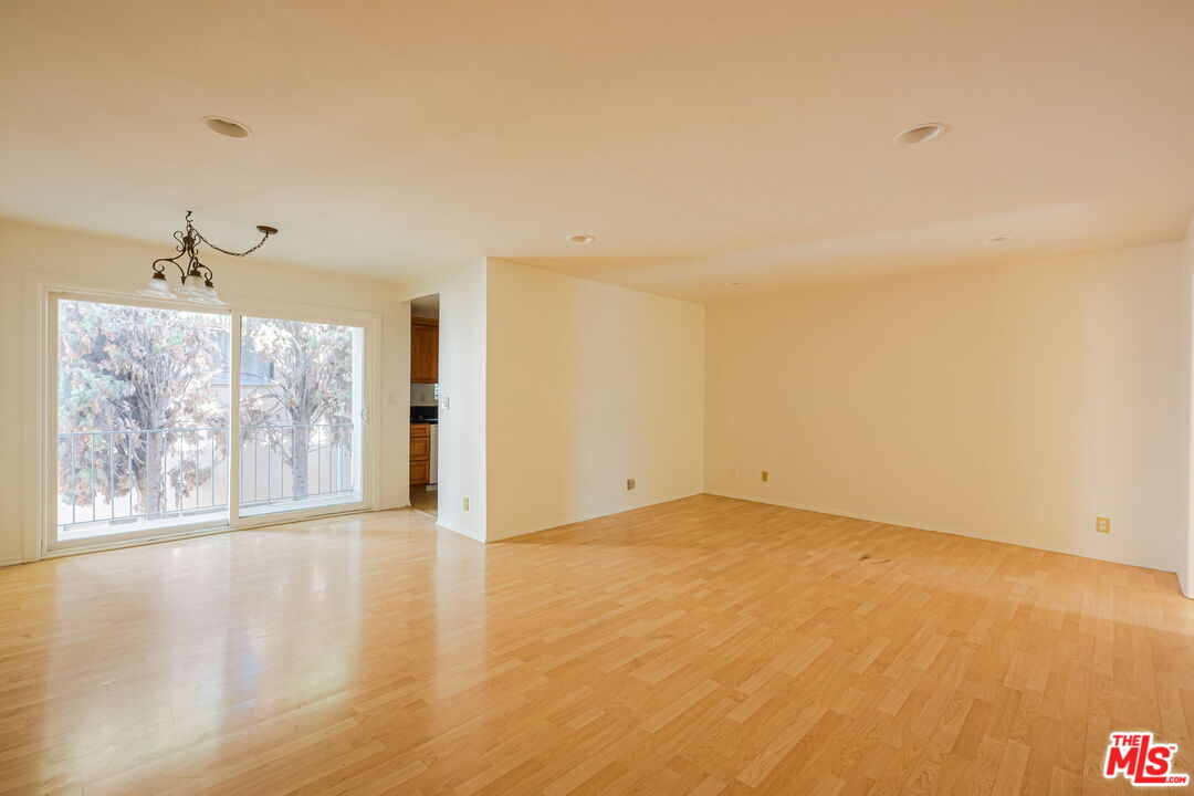 1544 Stanford St Unit: 5