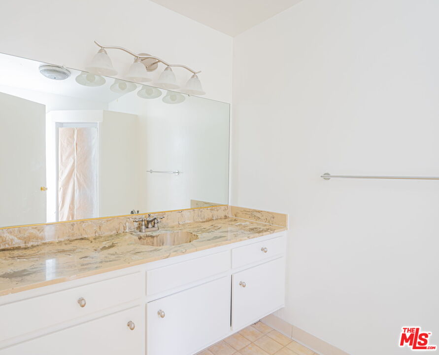 1544 Stanford St Unit: 5
