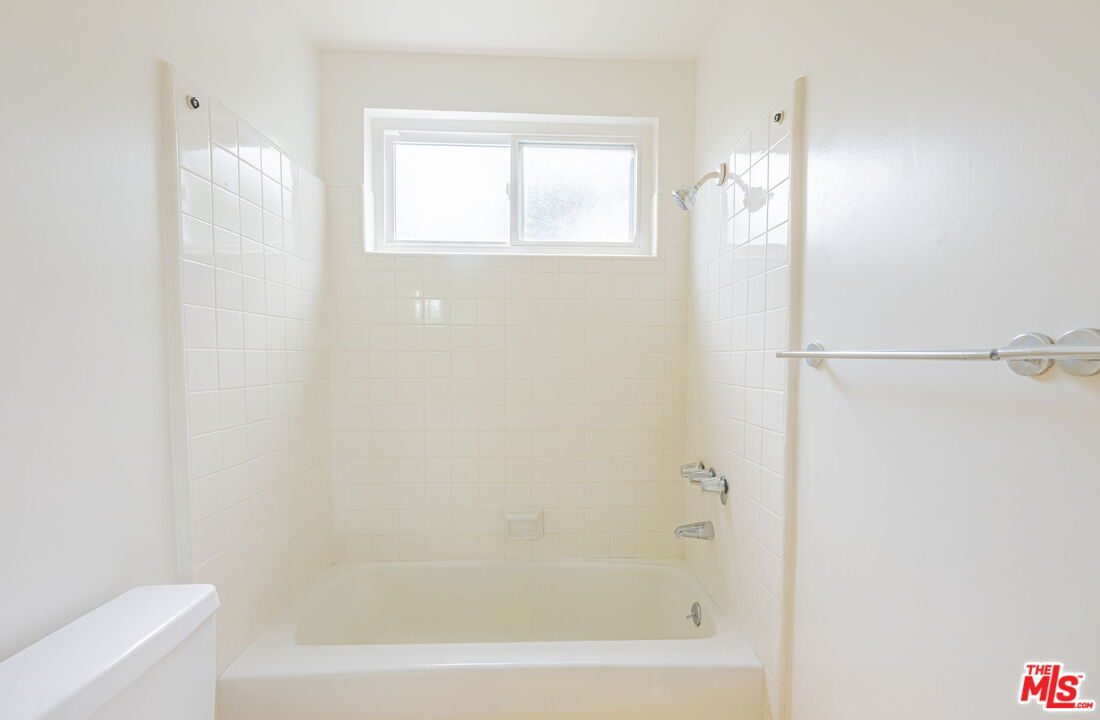 1544 Stanford St Unit: 5