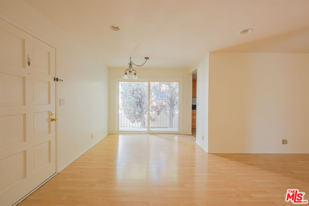1544 Stanford St Unit: 5