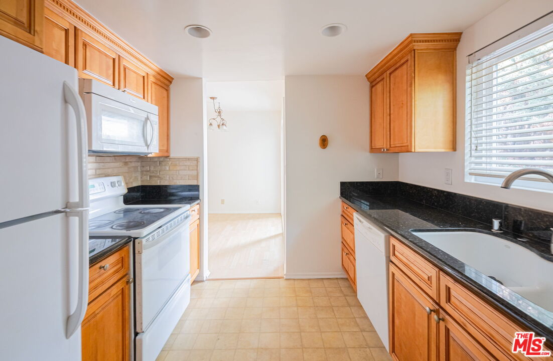 1544 Stanford St Unit: 5