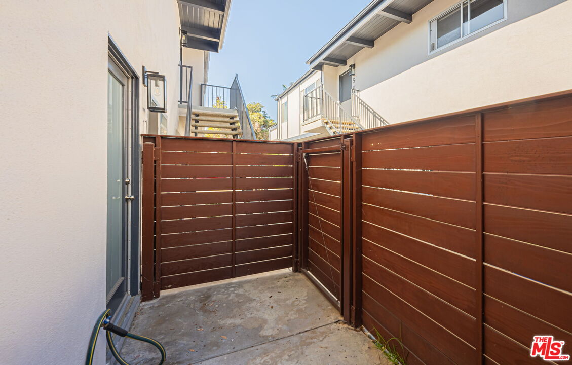 2625 6th St Unit: 1