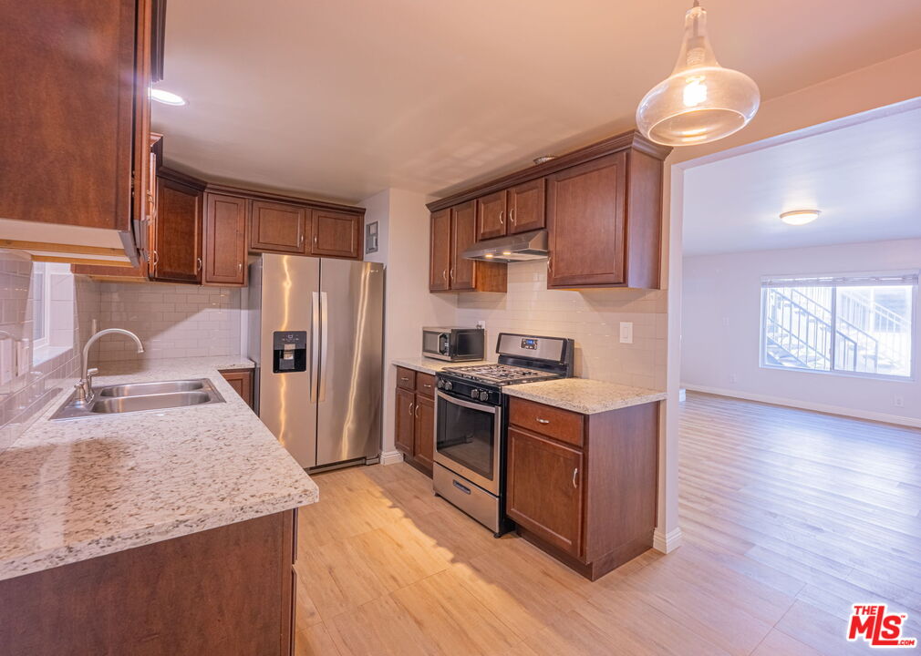2625 6th St Unit: 1
