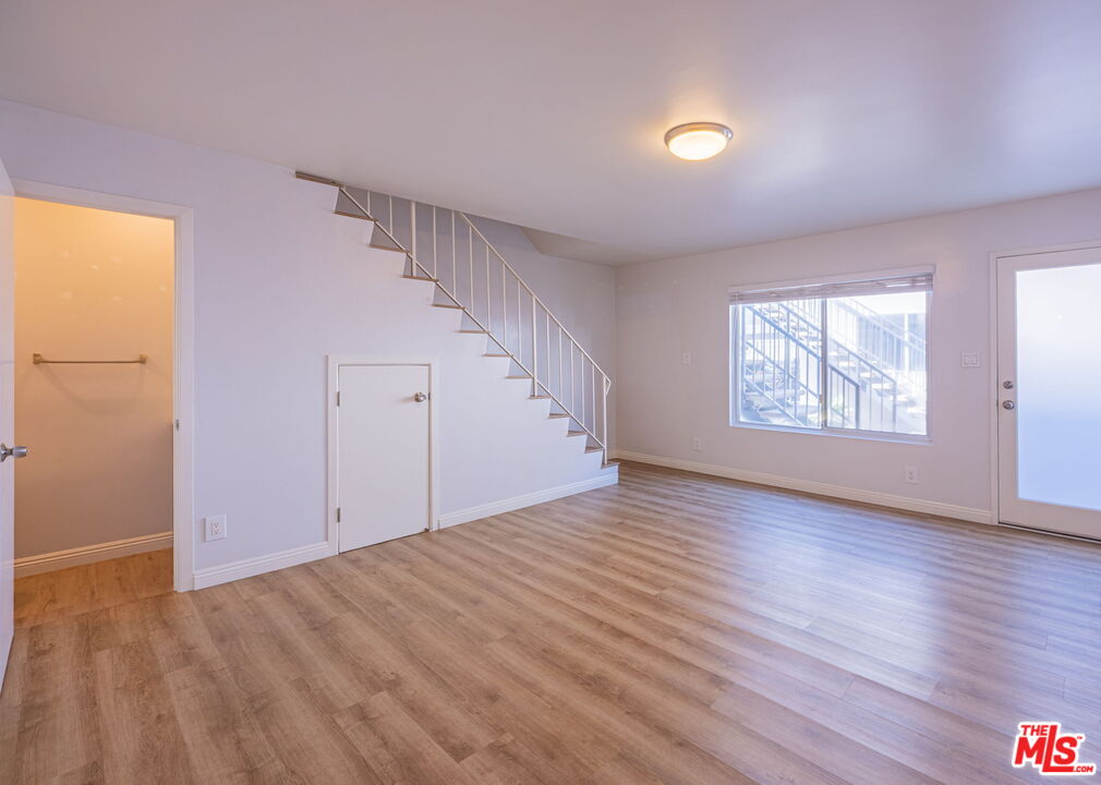 2625 6th St Unit: 1