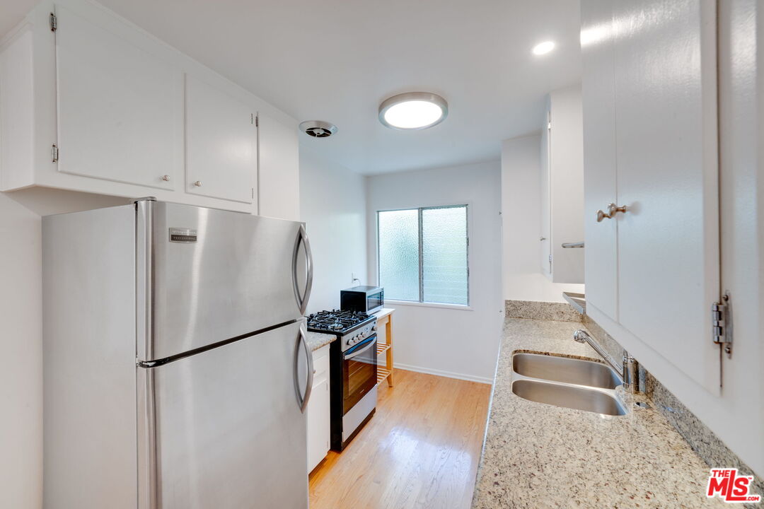 827 Lincoln Blvd Unit: H