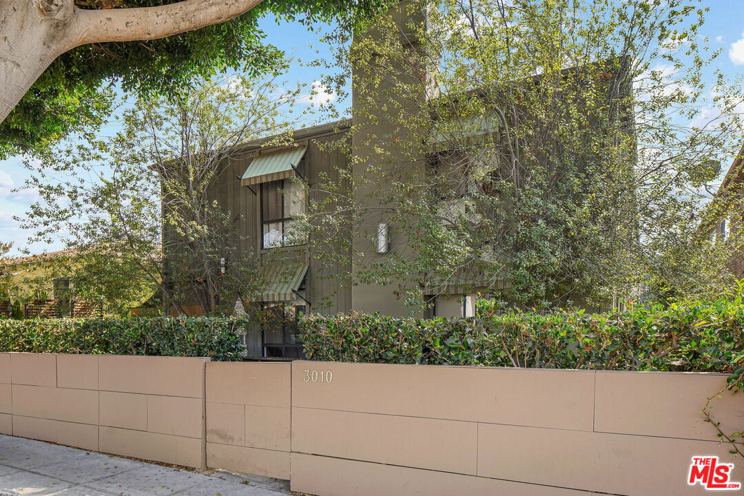 3010 COLORADO AVE Unit: 1