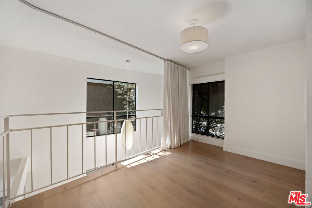 3010 COLORADO AVE Unit: 1