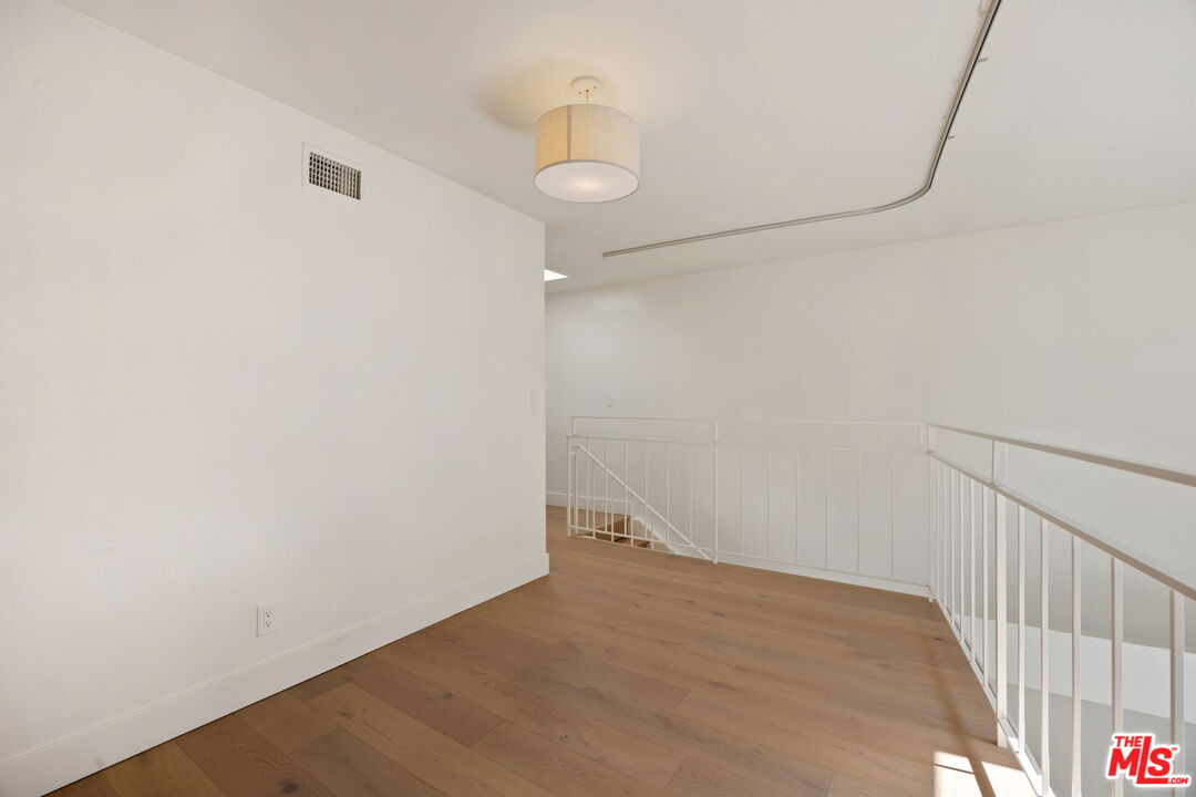 3010 COLORADO AVE Unit: 1