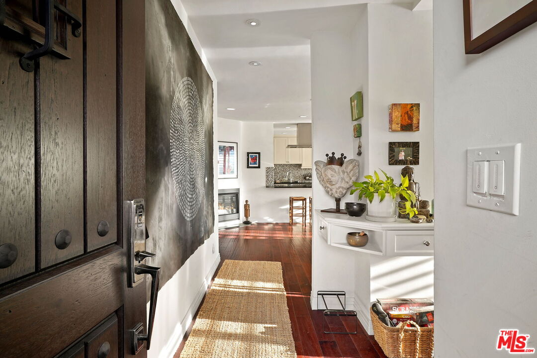 1017 2nd St Unit: 301