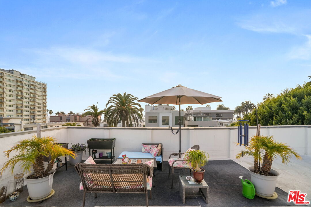 1017 2nd St Unit: 301