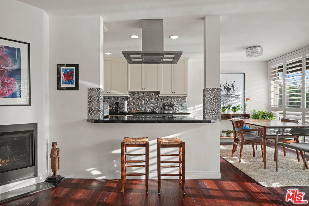 1017 2nd St Unit: 301