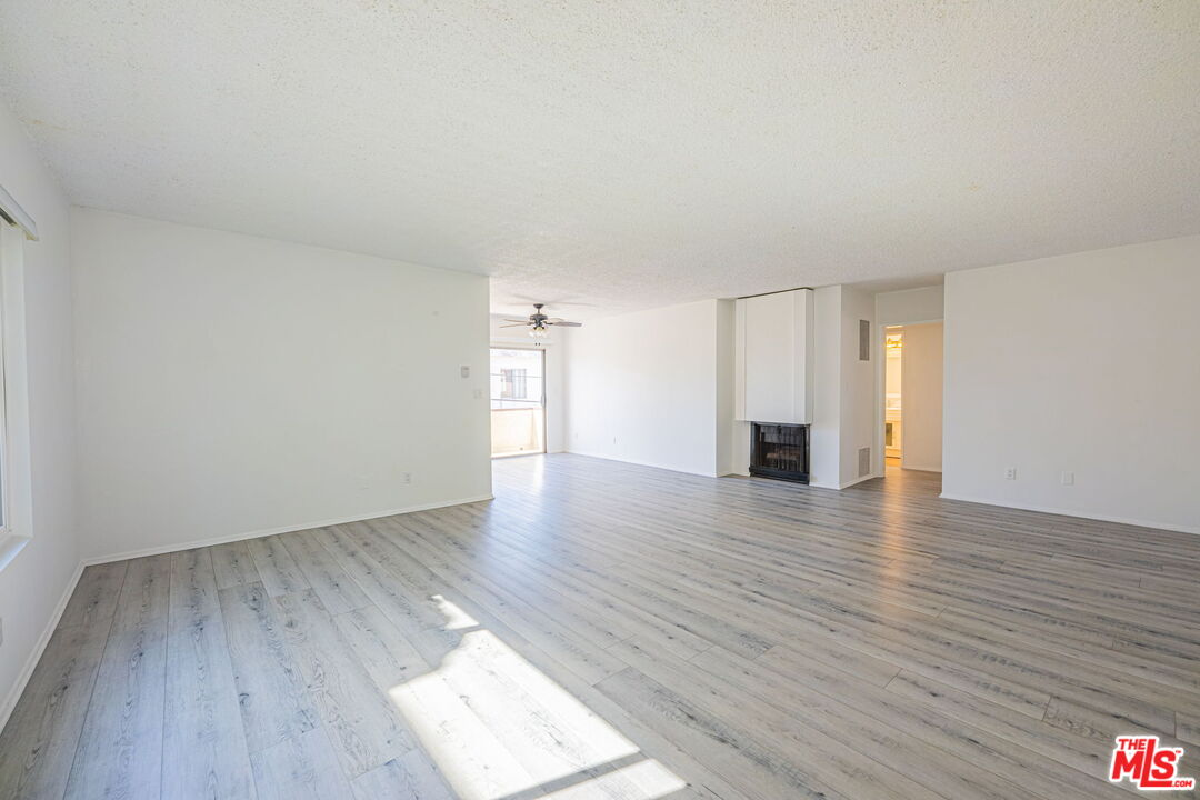 1246 Euclid St Unit: 10