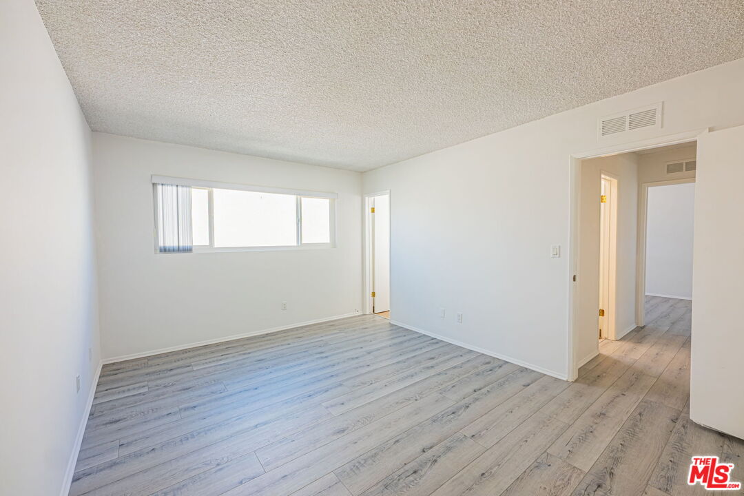 1246 Euclid St Unit: 10