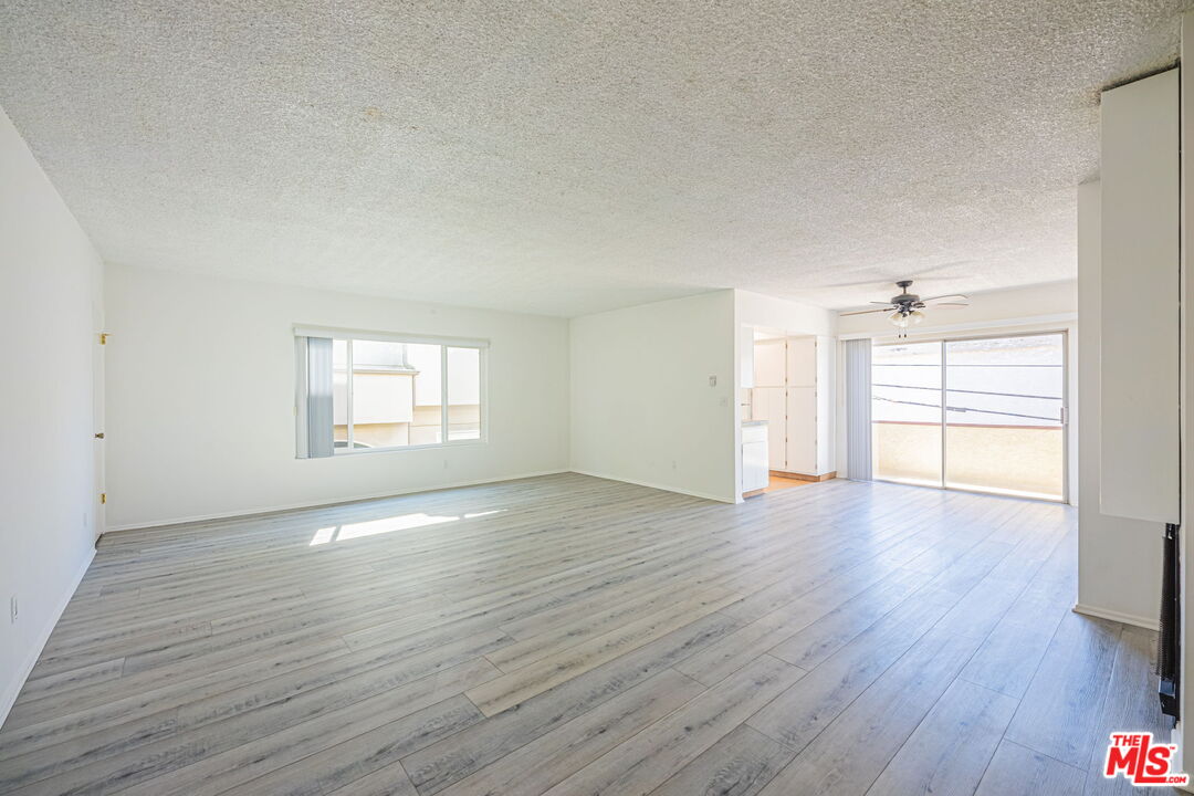 1246 Euclid St Unit: 10