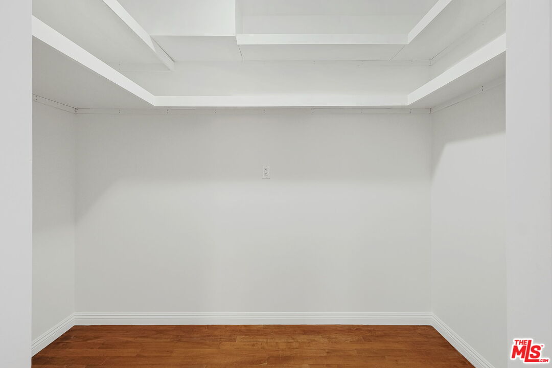 1411 Cloverfield Blvd Unit: B