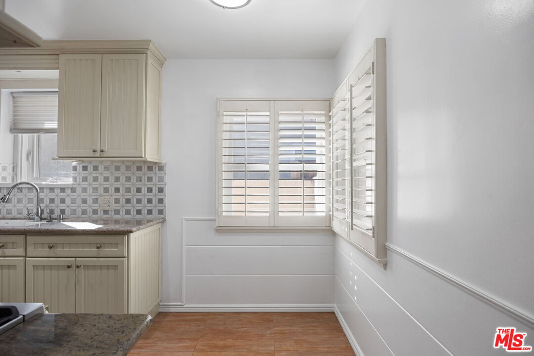 1512 Ocean Park Blvd Unit: 1