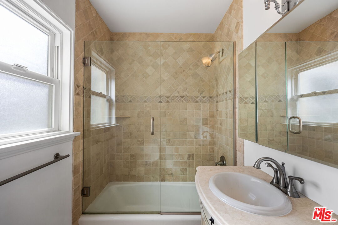 1512 Ocean Park Blvd Unit: 1
