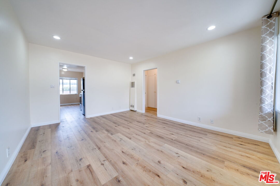 1247 22nd St Unit: 5