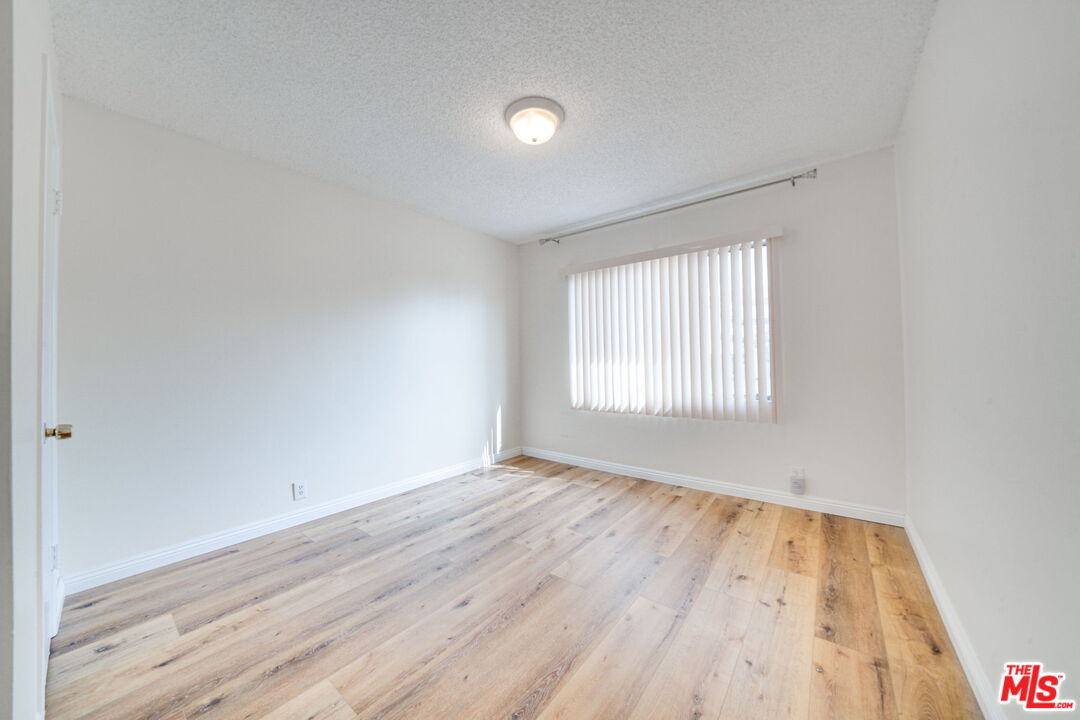 1247 22nd St Unit: 5