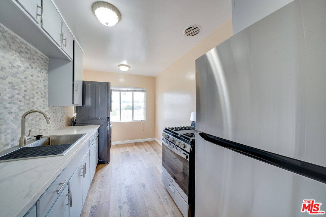 1247 22nd St Unit: 5