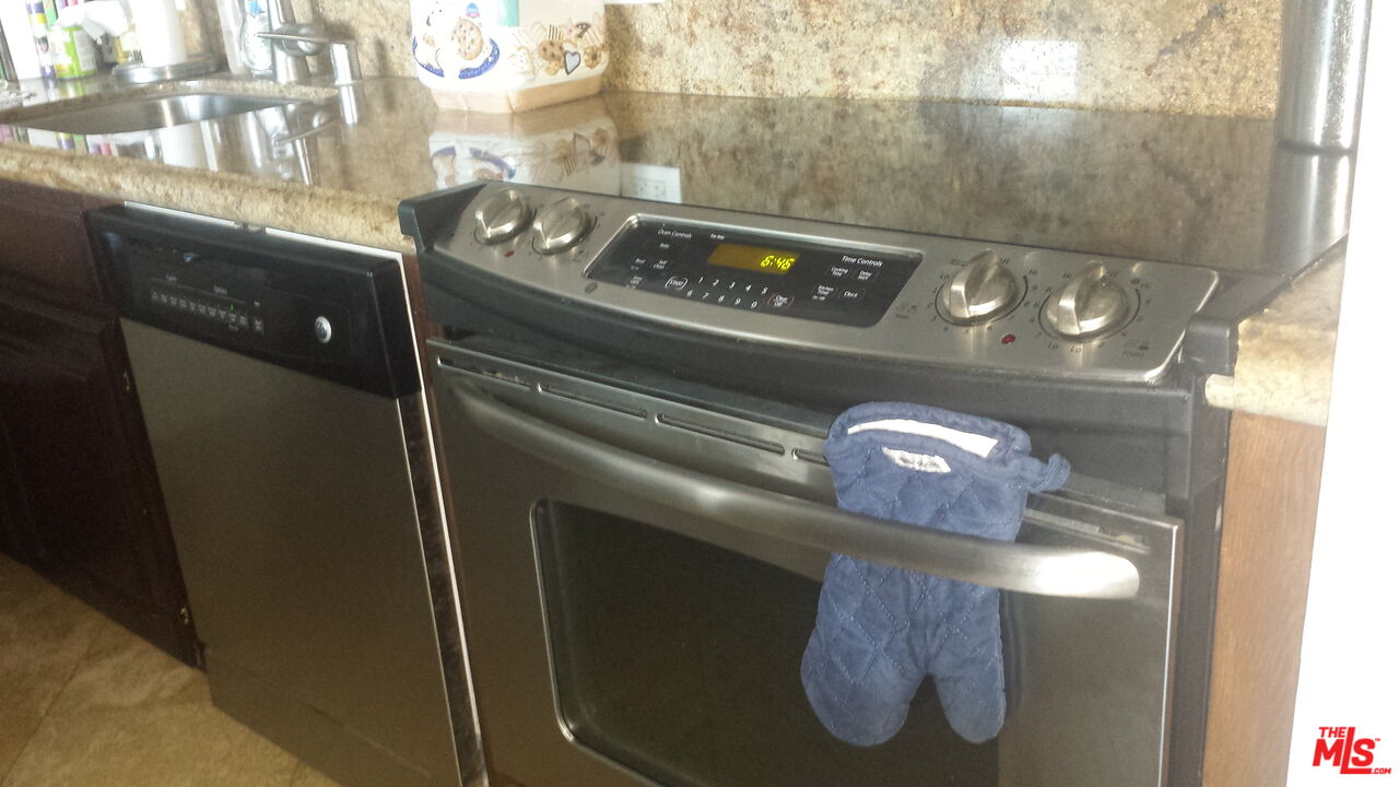 201 Ocean Ave Unit: 1702P