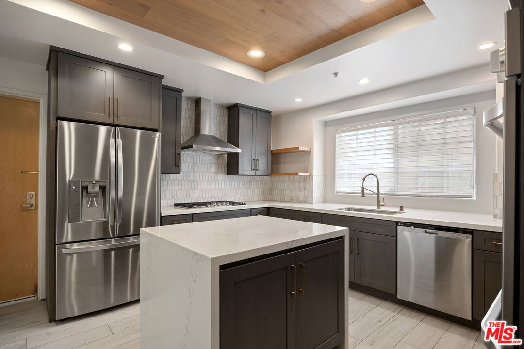 2222 NEILSON WAY Unit: 101