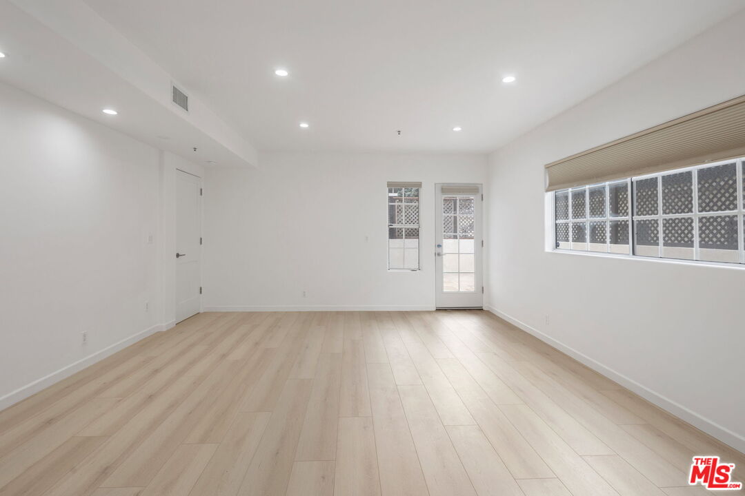 2222 NEILSON WAY Unit: 101