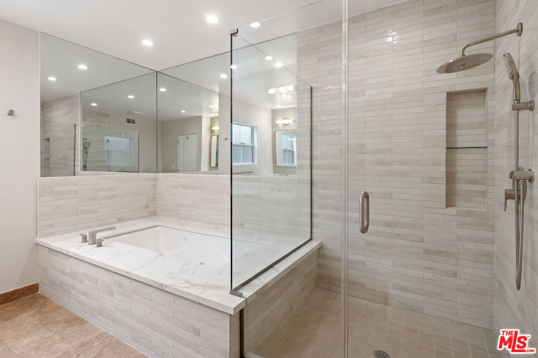 2222 NEILSON WAY Unit: 101