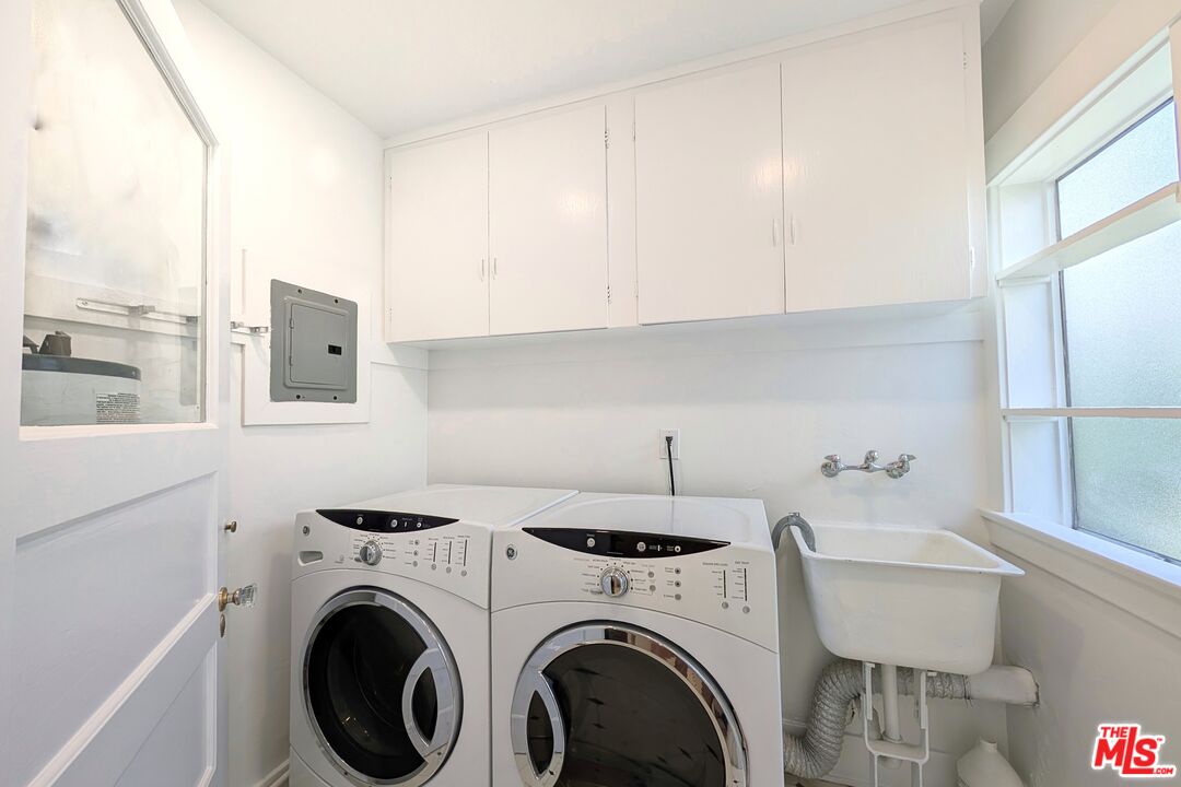 942 Lincoln Blvd Unit: A