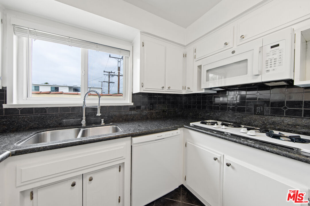 1131 14th St Unit: 8