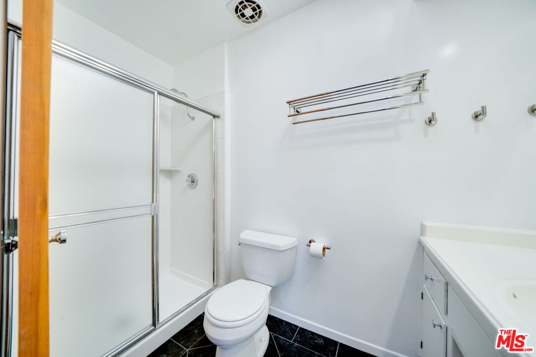 1131 14th St Unit: 8