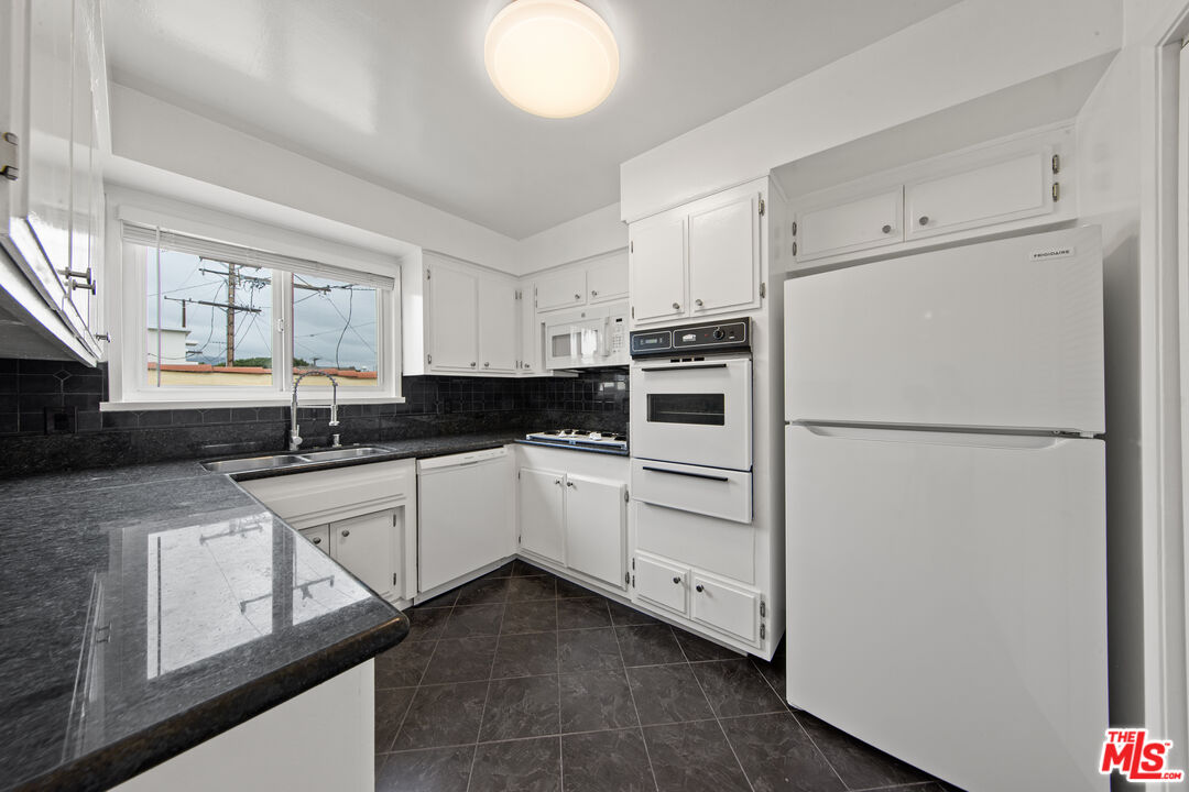 1131 14th St Unit: 8