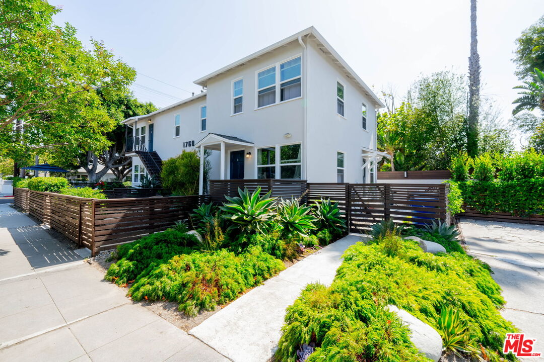 1760 18th St Unit: B