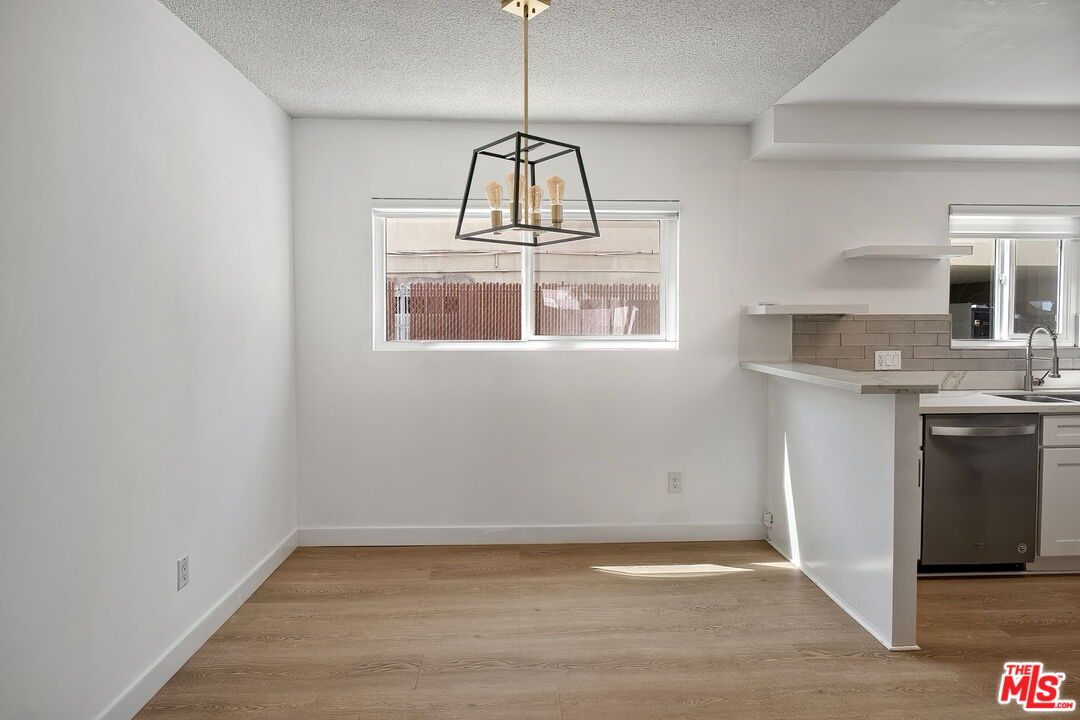 1208 California Ave Unit: B