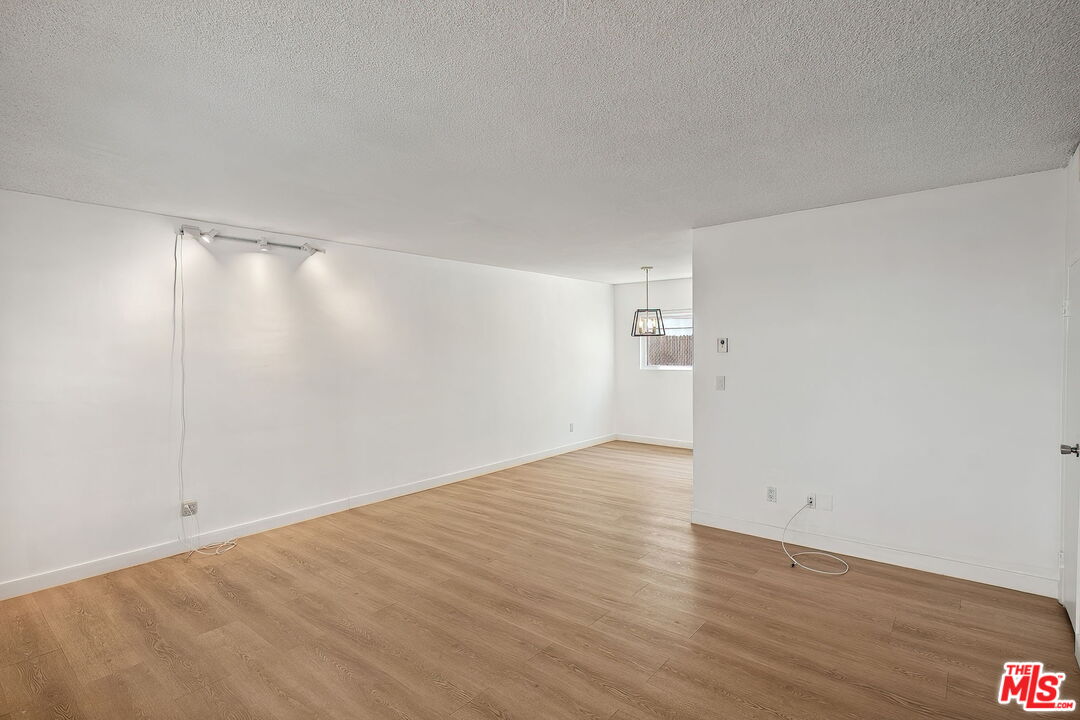 1208 California Ave Unit: B
