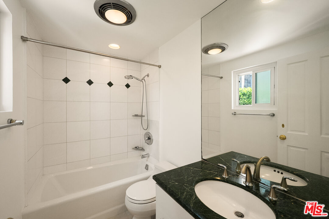 129 Alta Ave Unit: 7