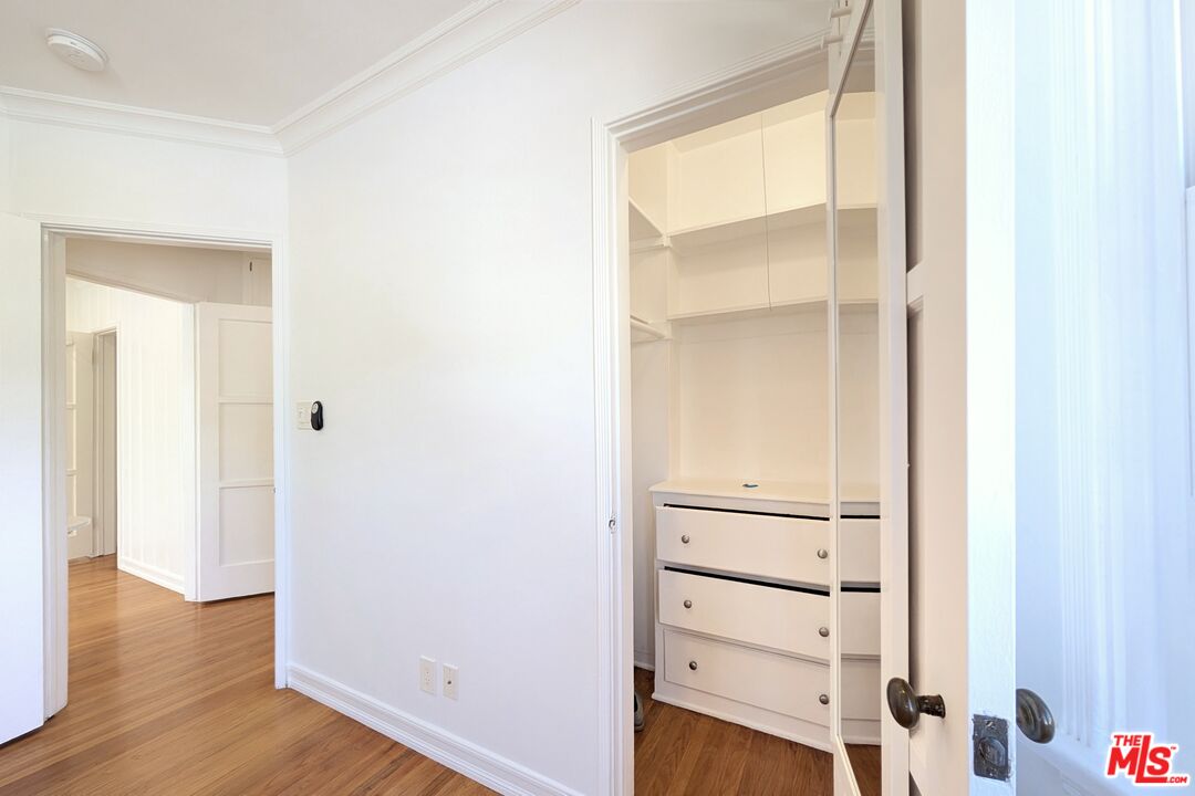 601 9th St Unit: D