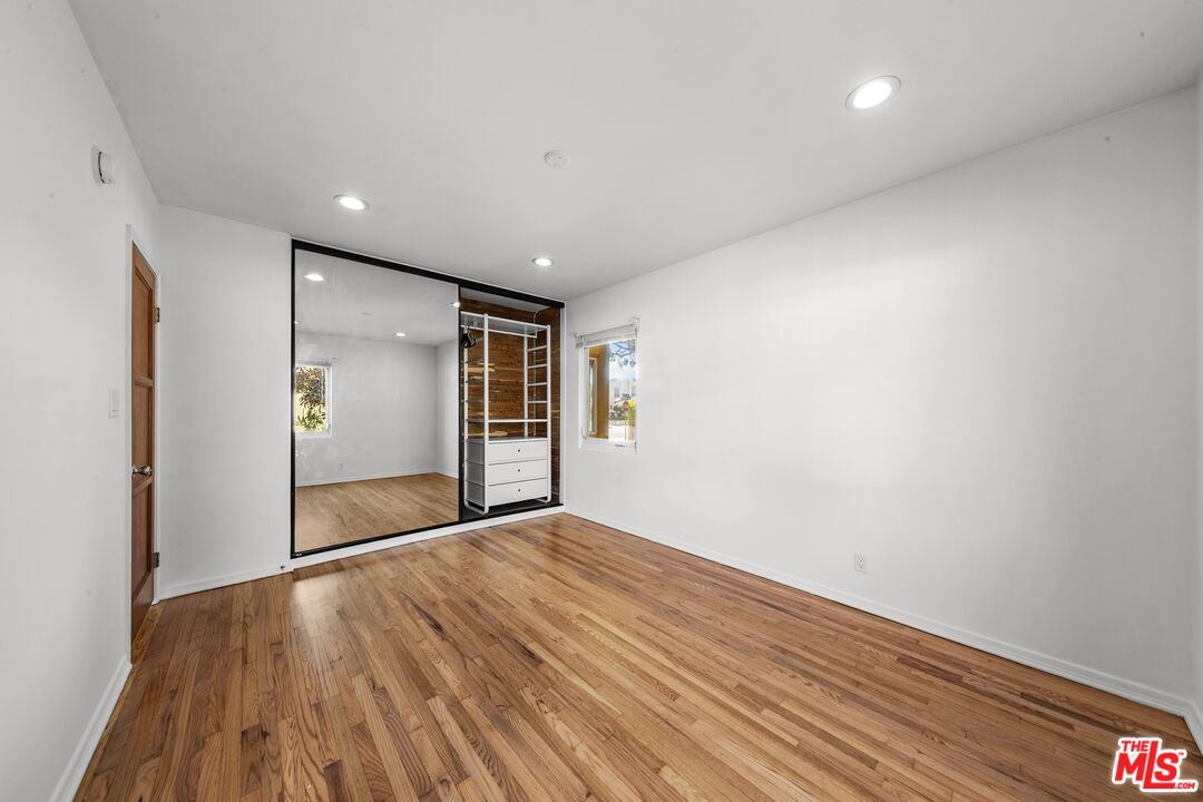 2010 Virginia Ave Unit: B