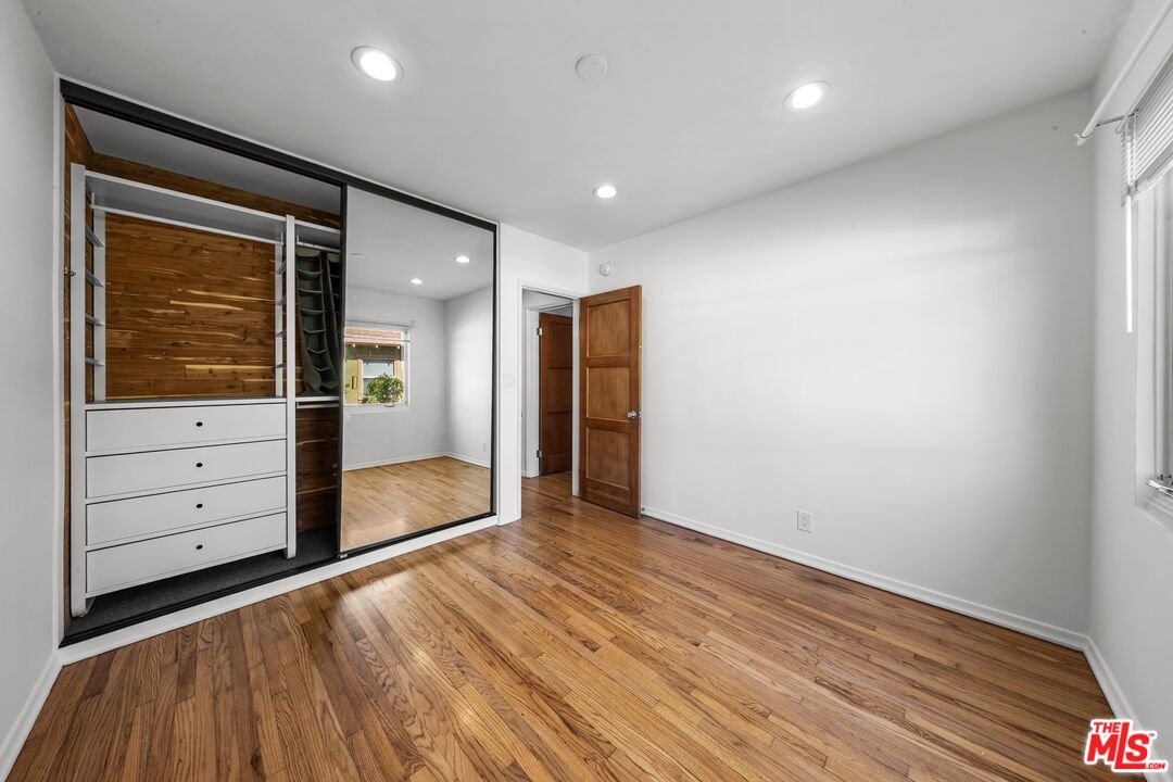 2010 Virginia Ave Unit: B