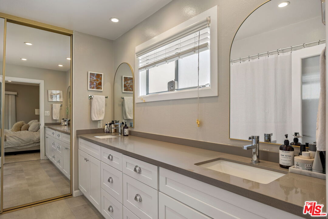 1338 Harvard St Unit: A