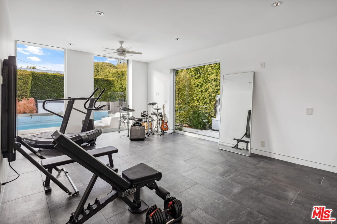 3660 S Inglewood Blvd