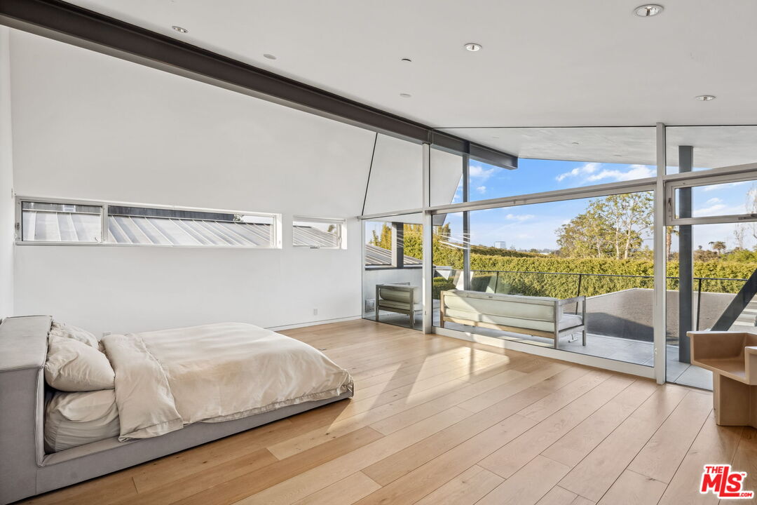 3660 S Inglewood Blvd