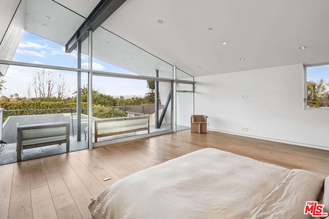 3660 S Inglewood Blvd