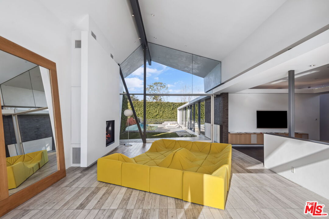 3660 S Inglewood Blvd