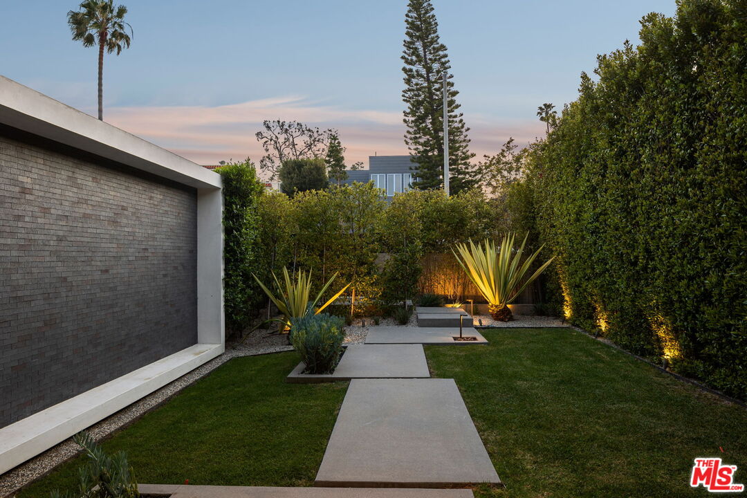 3660 S Inglewood Blvd