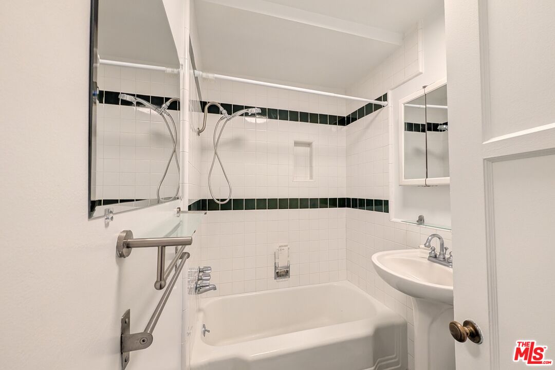 1030 5th St Unit: A