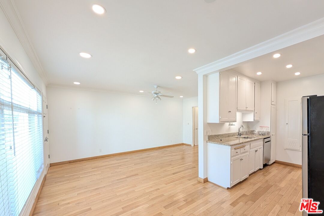 1037 Euclid St Unit: D