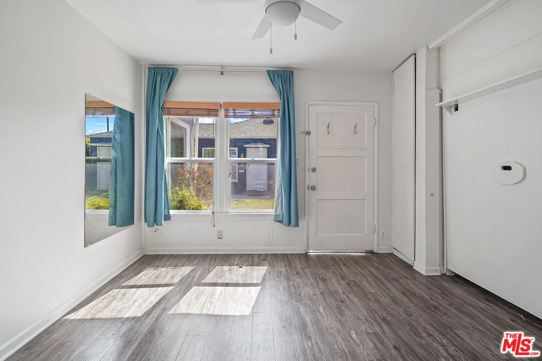 214 6th AVE