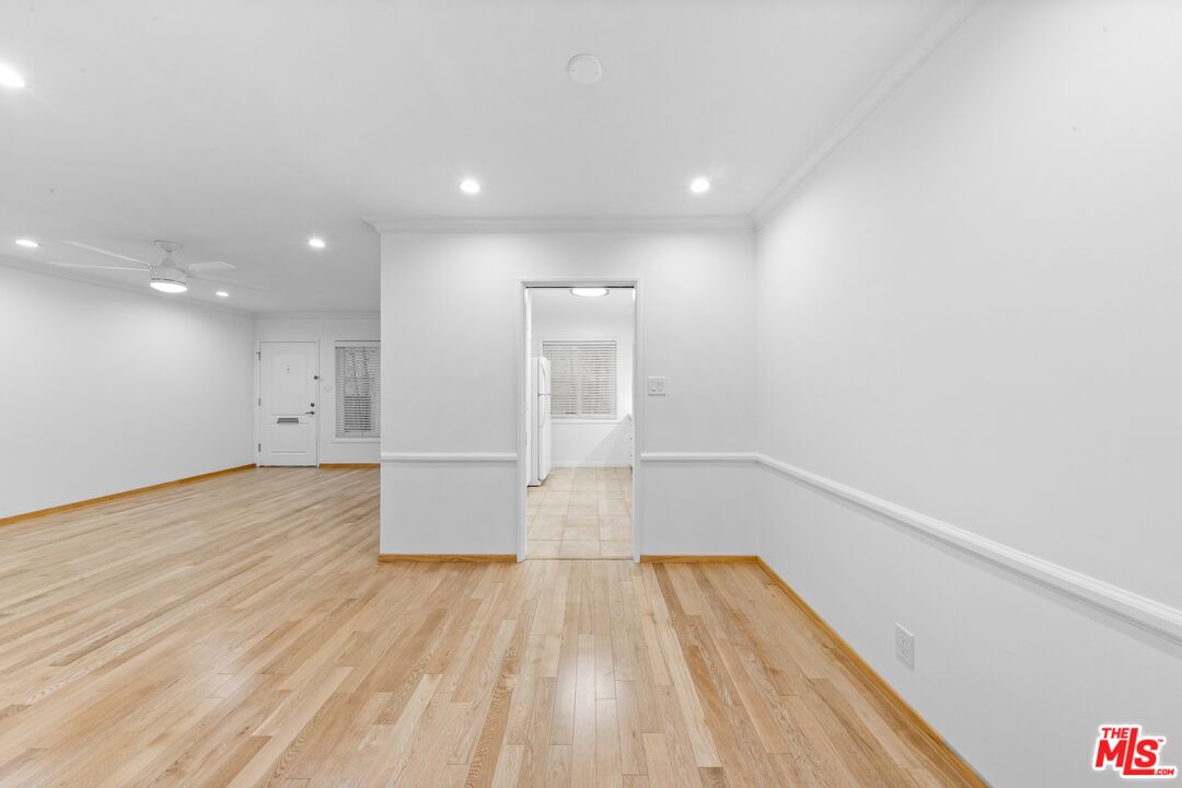 927 6th St Unit: 3